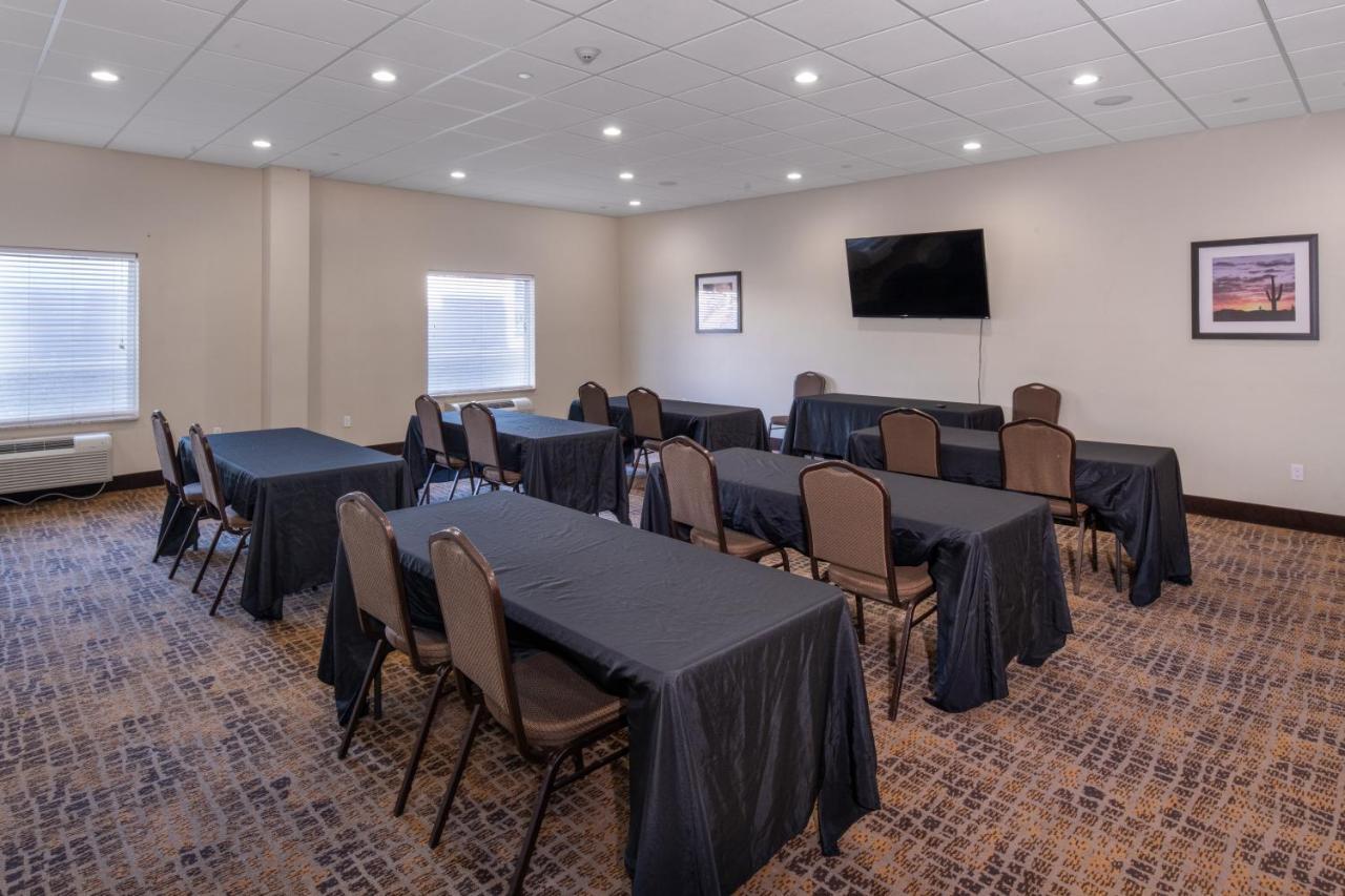 Home Away Kitchen Suites Enid Εξωτερικό φωτογραφία