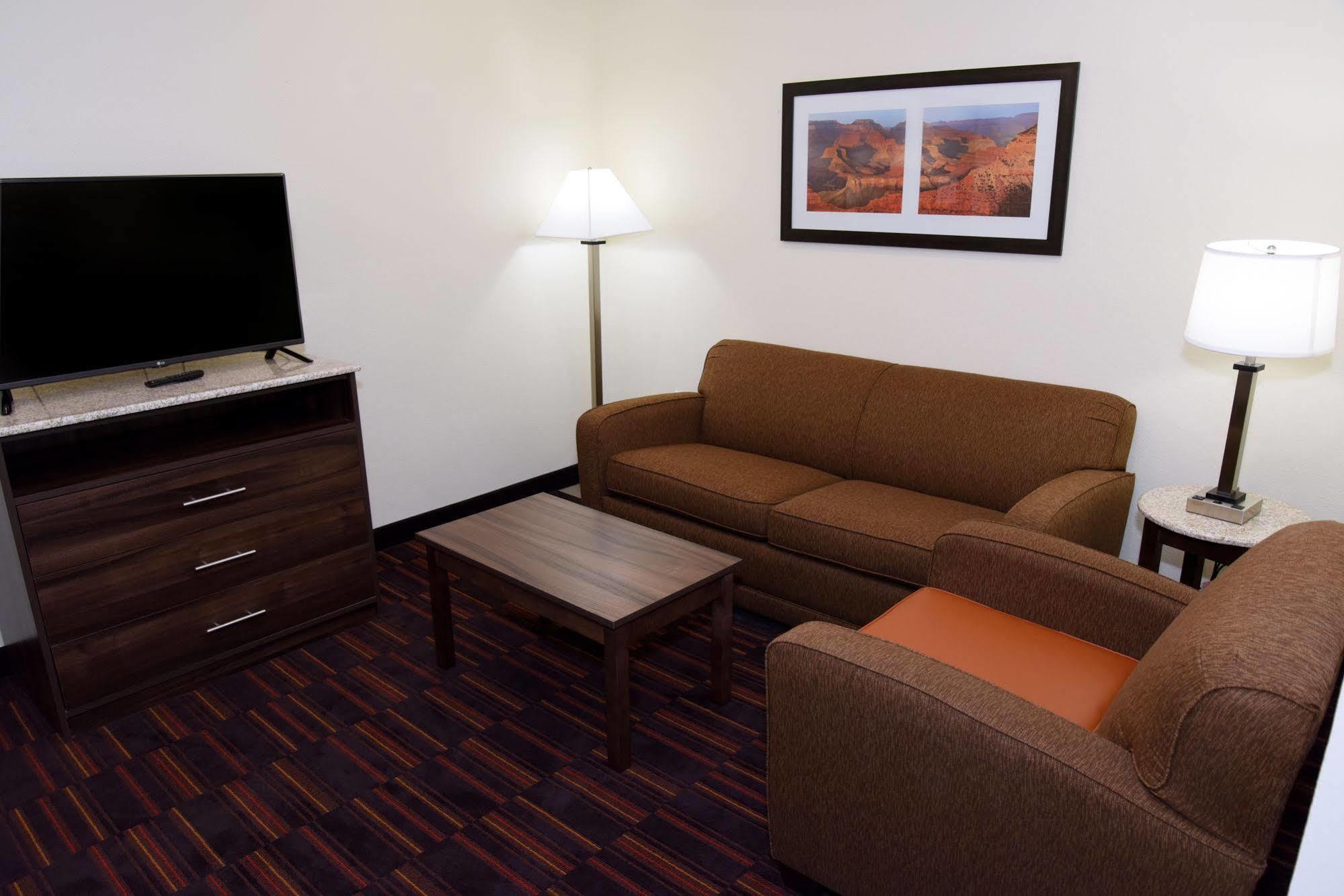 Home Away Kitchen Suites Enid Εξωτερικό φωτογραφία